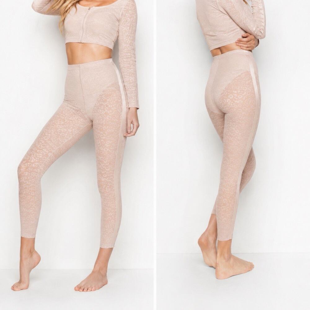 Victoria’s Secret Knockout Leopard Print Leggings Womens XS Blush Pink High Rise